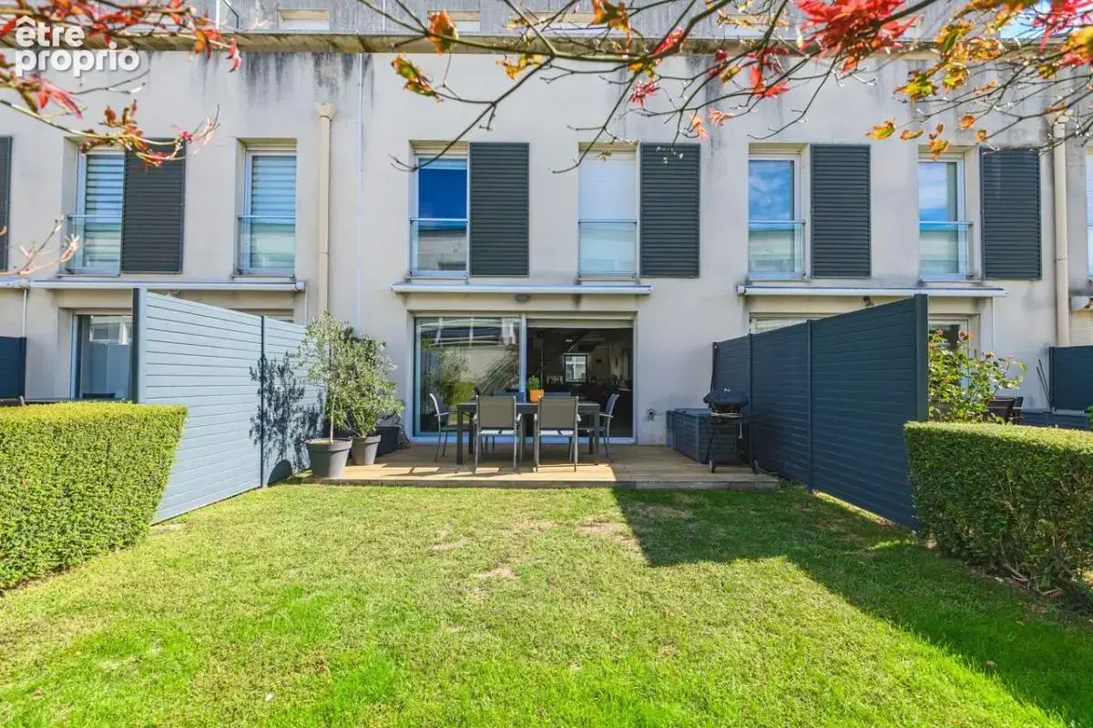 Centre ville type 5 avec double terrasse et jardin - photo 8