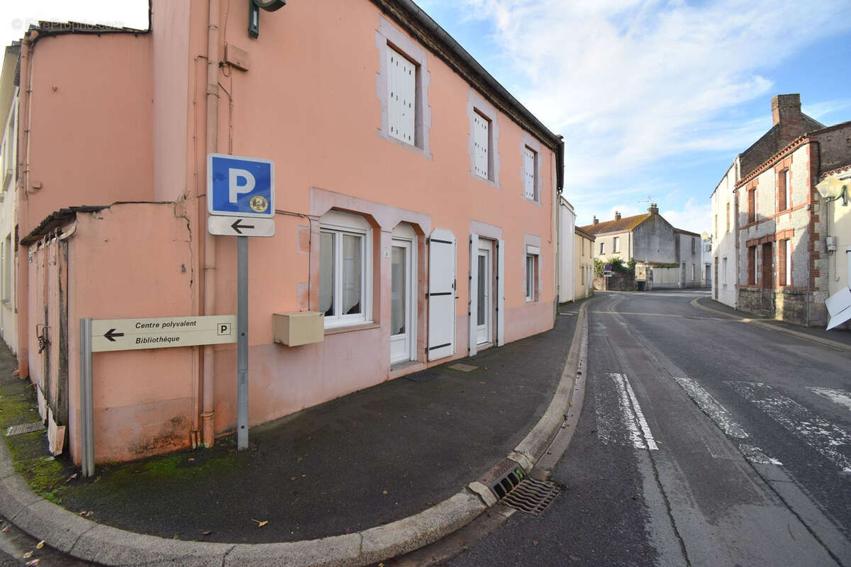 Maison à SAINT-PHILBERT-DE-BOUAINE