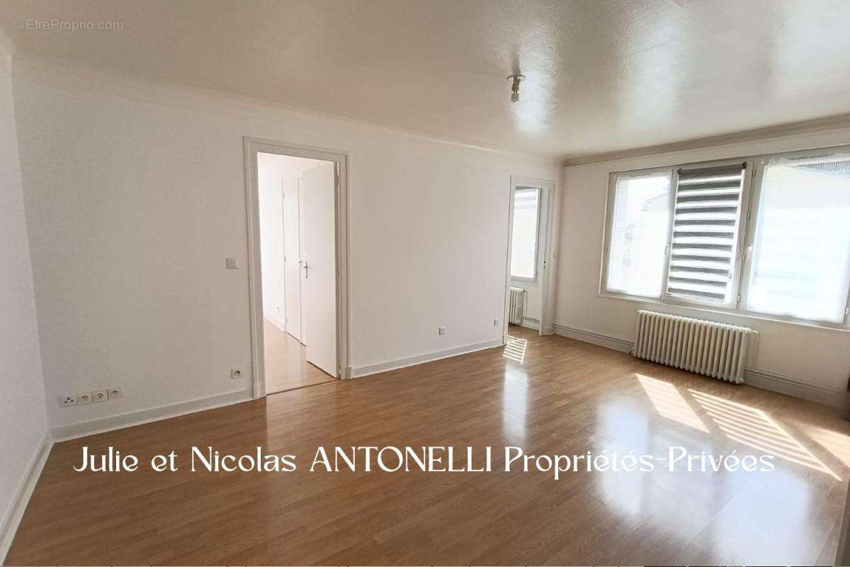 Appartement à SAINT-ETIENNE
