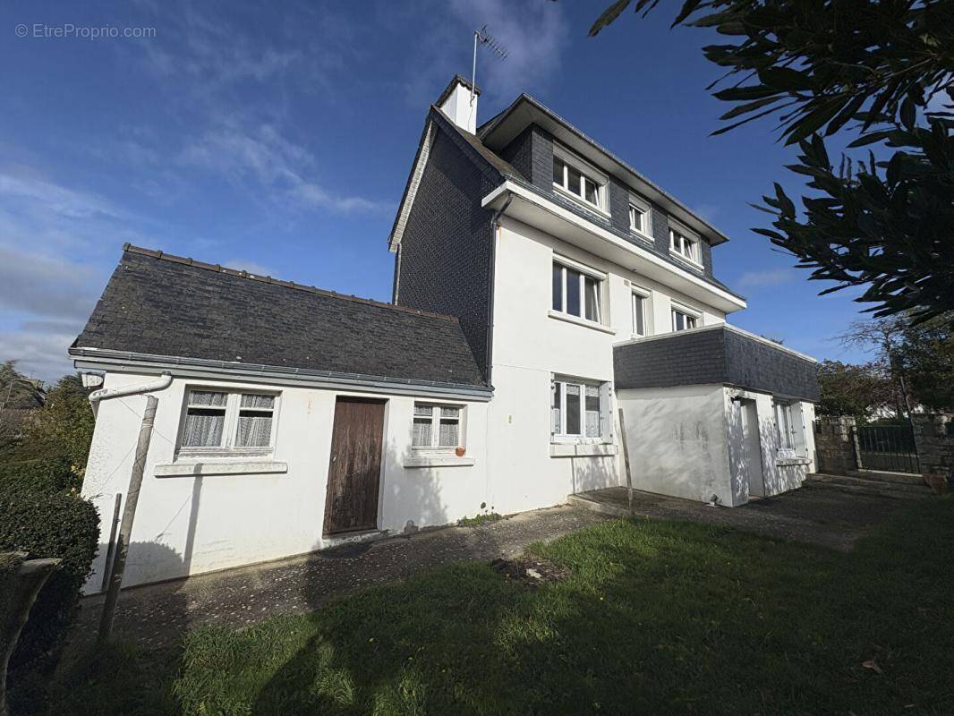 Maison à RIEC-SUR-BELON