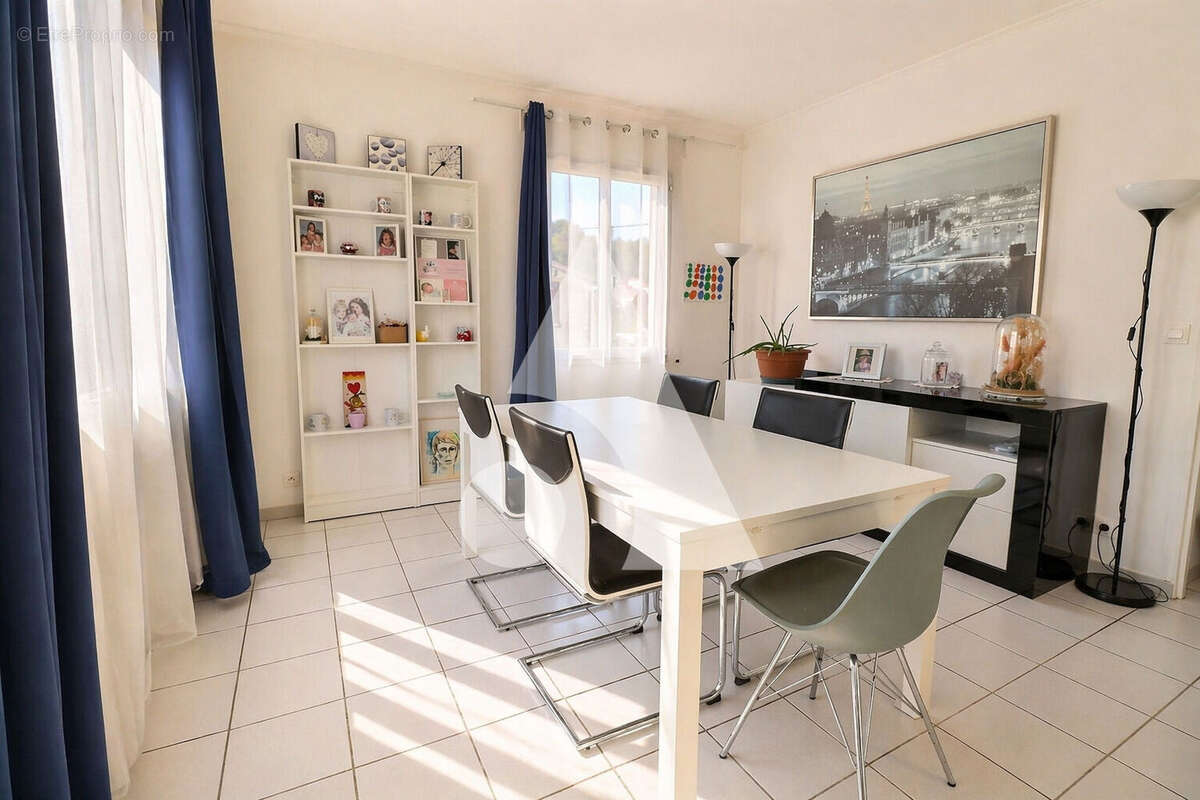 Maison à AUVERS-SUR-OISE