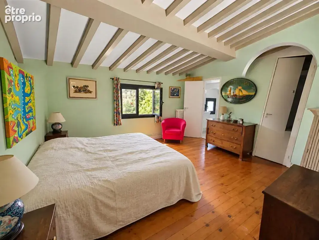 Saint-raphaël -valescure - villa de 200 m² - piscine - garage 40 m² - photo 9