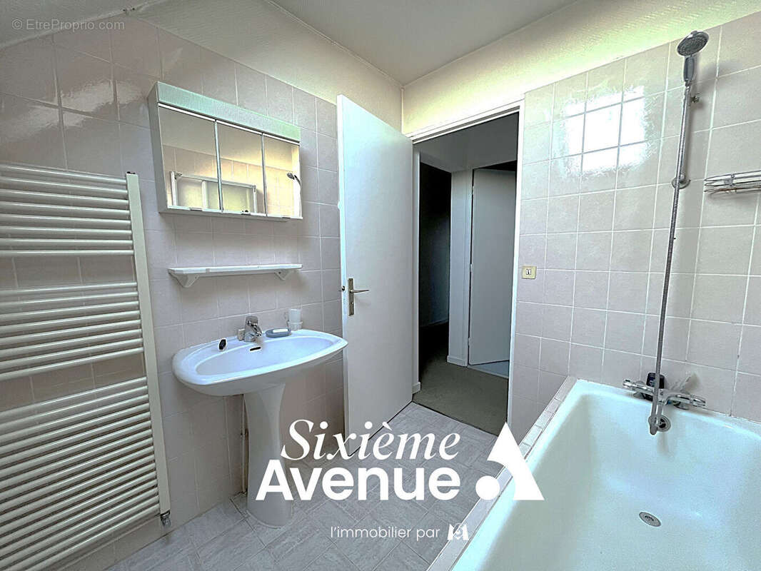 Maison à COMPERTRIX