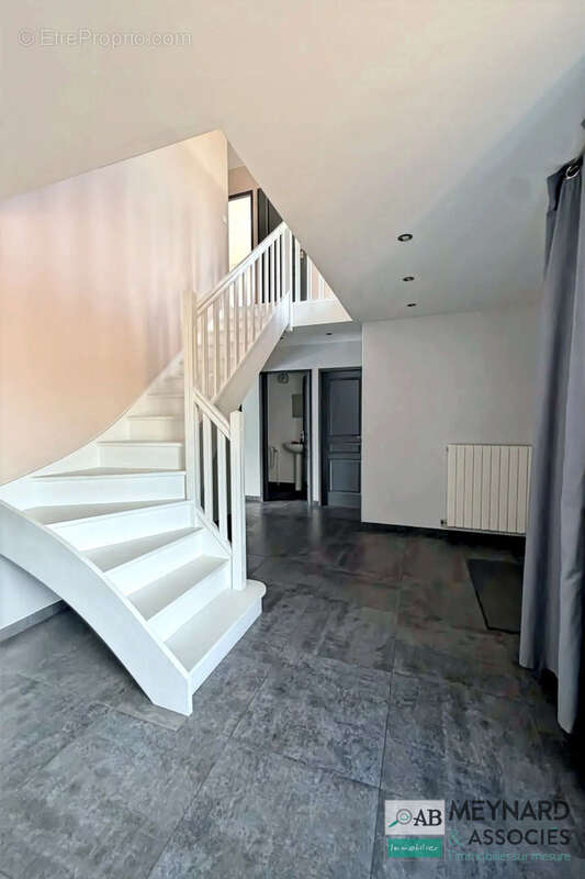 Maison à FAREMOUTIERS