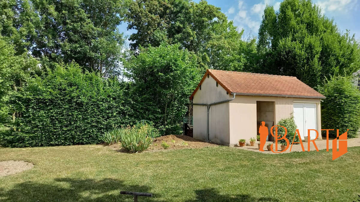 Maison à SAINT-DOULCHARD