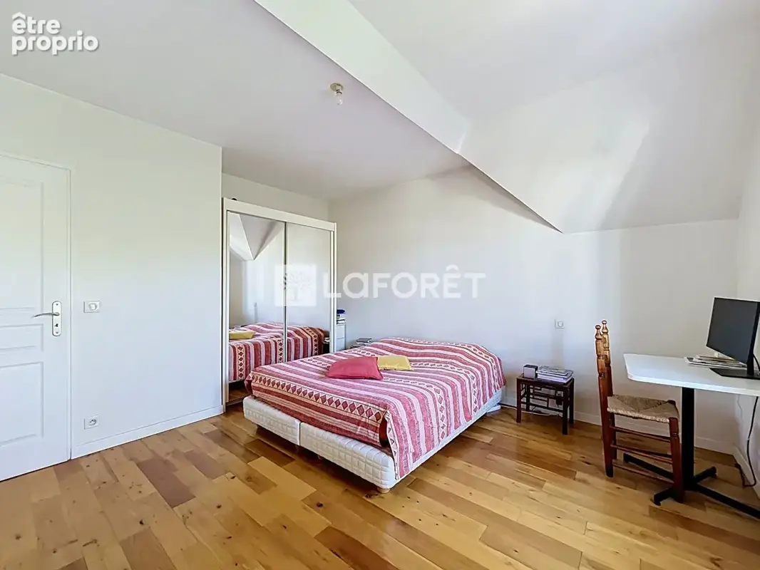 Montesson - maison d'architecte 183 m² - 4 chambres - jardin - garage 3 voitures - photo 14