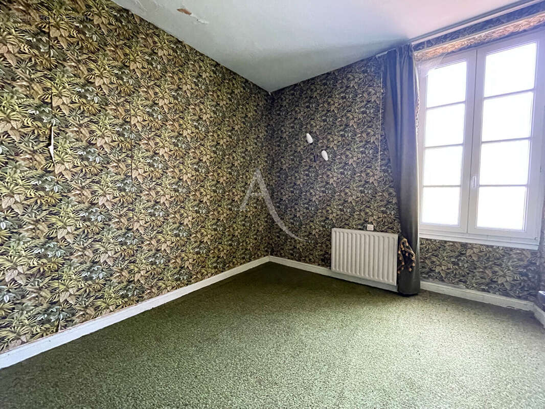 Maison à LE POIRE-SUR-VELLUIRE