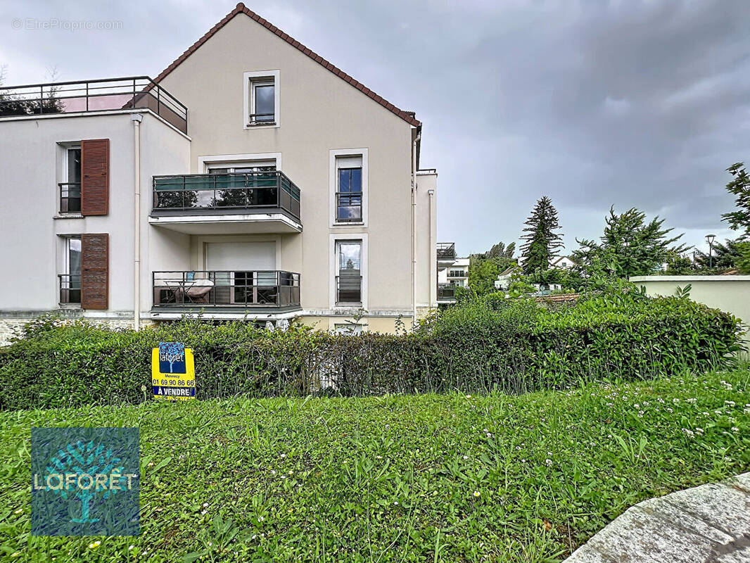 Appartement à MENNECY