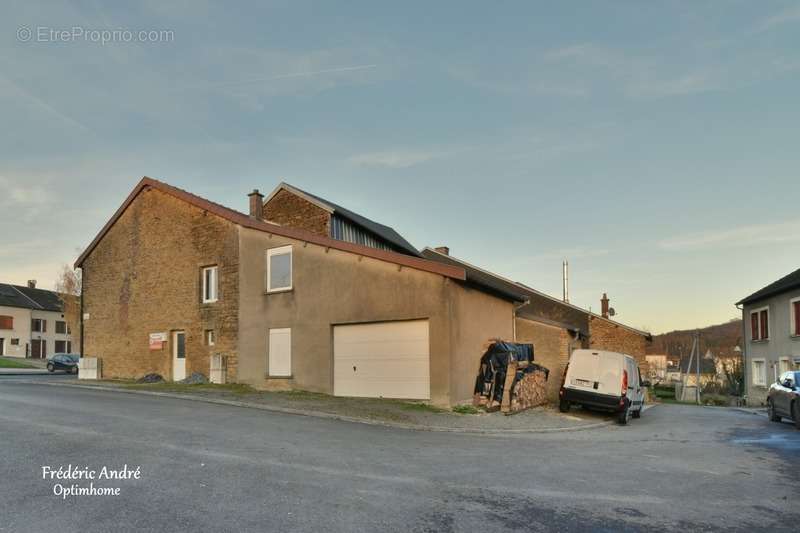 Maison à POURU-AUX-BOIS