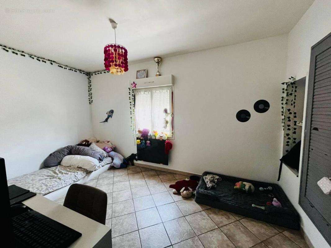 appartement T4 avec 2 parkings - photo 5