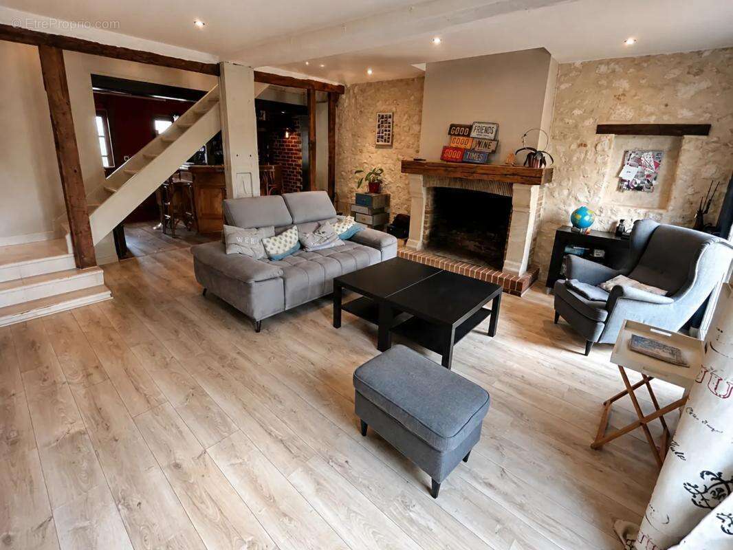 Maison de 8 pièces de 221 m² à Poses - photo 4