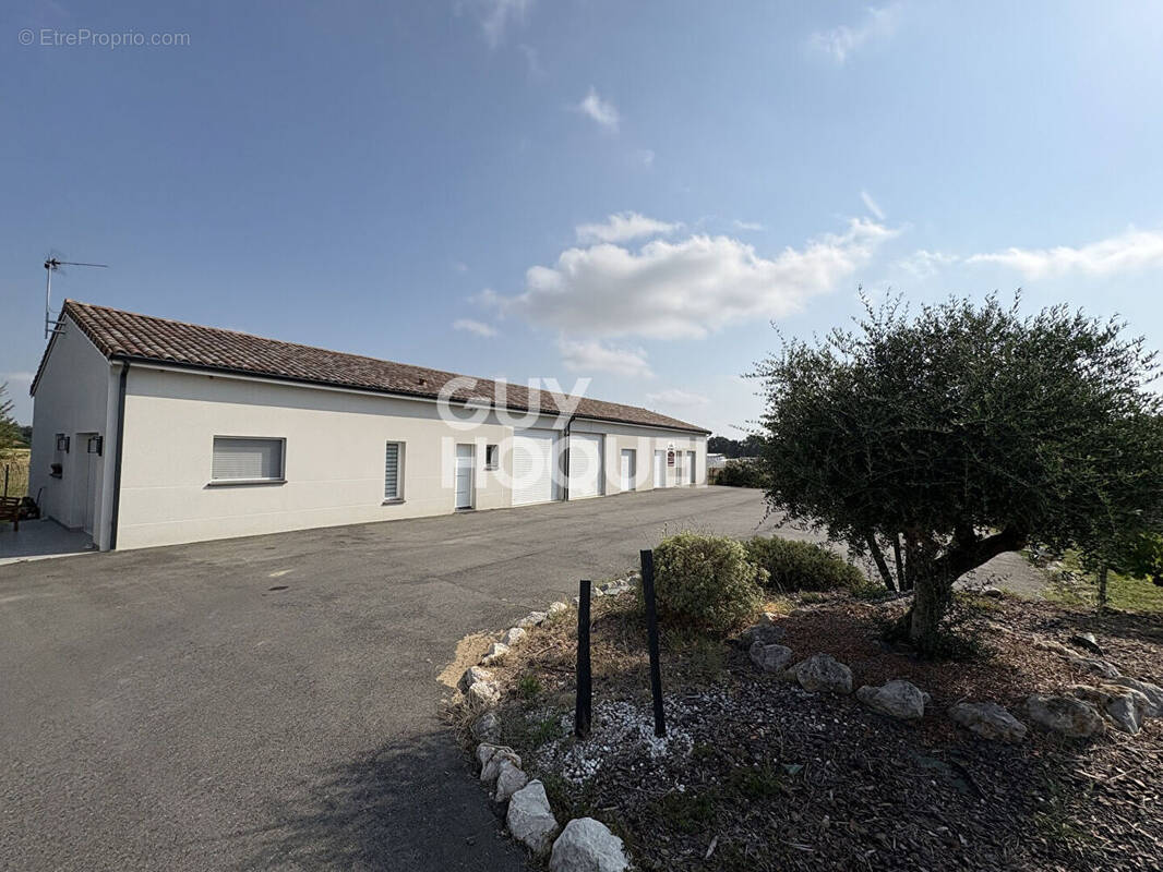 Appartement à FRONTON