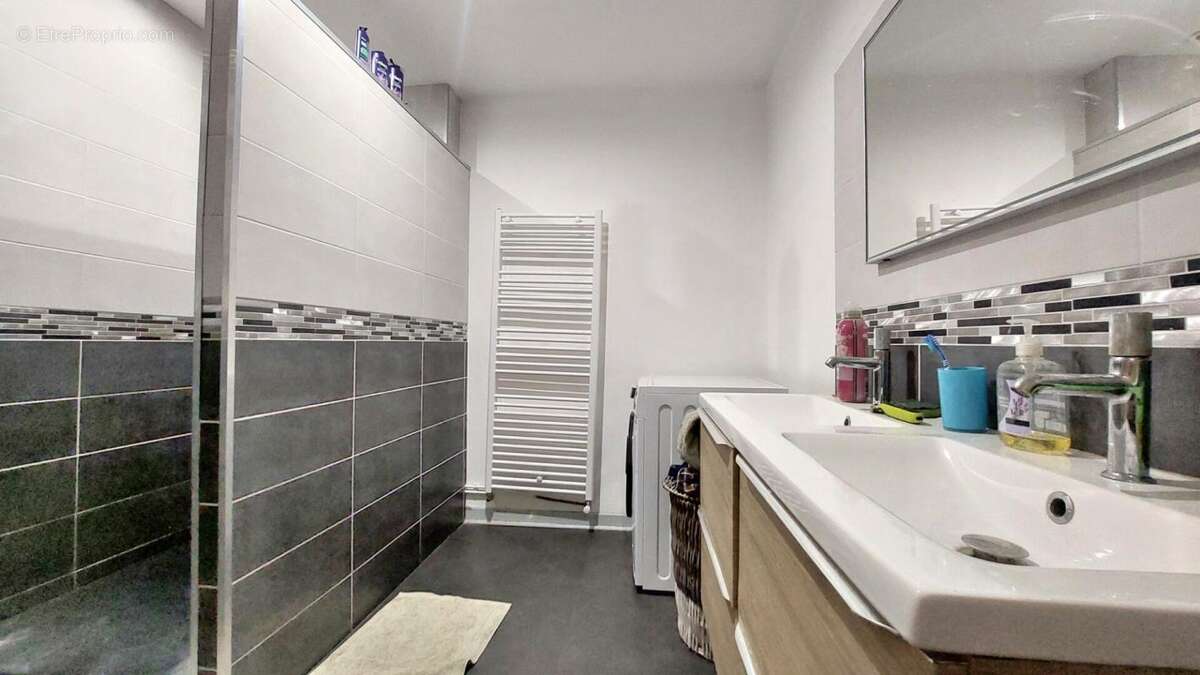 Appartement à SAINT-HIPPOLYTE