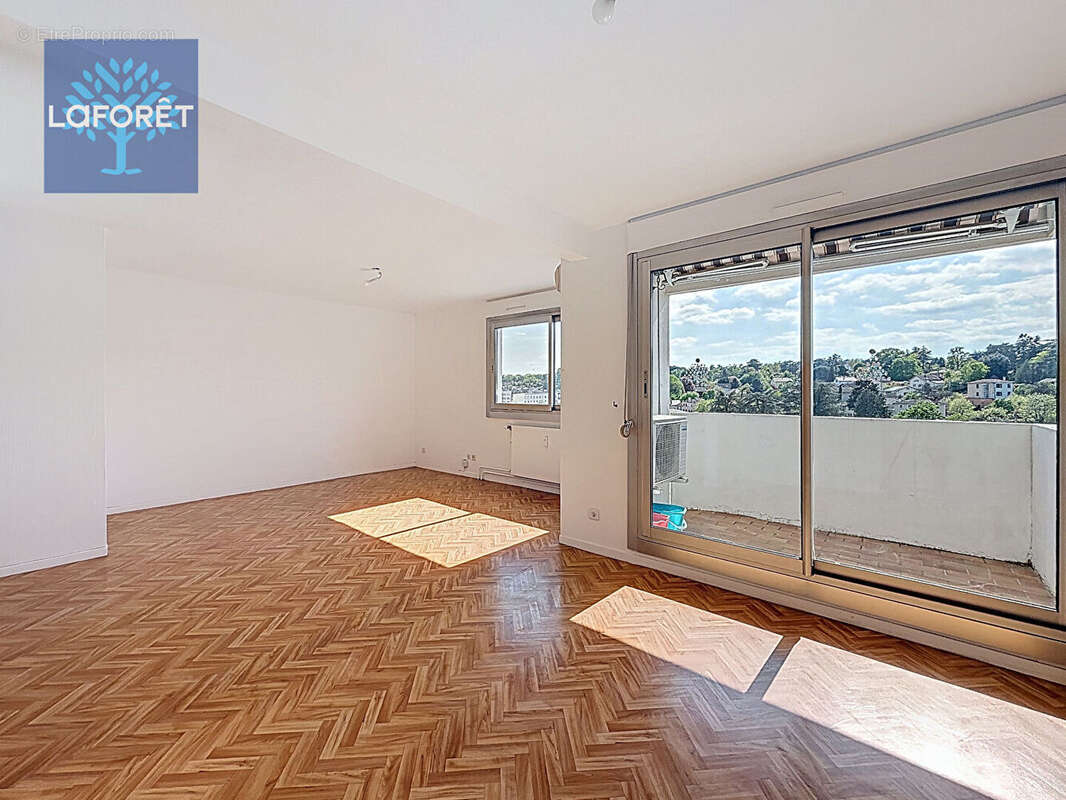 Appartement à OULLINS