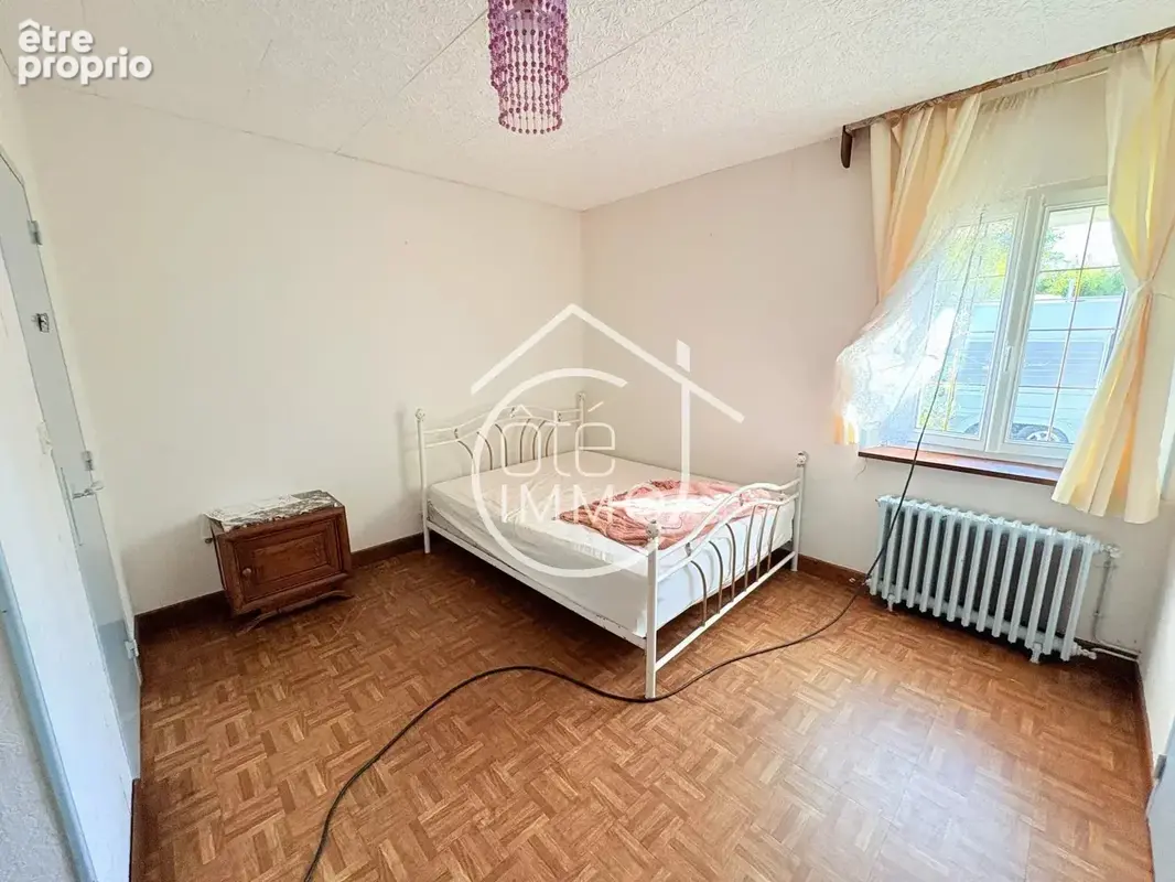 PRIGONRIEUX : Maison 14 pièces de 253m² avec jardin - photo 10