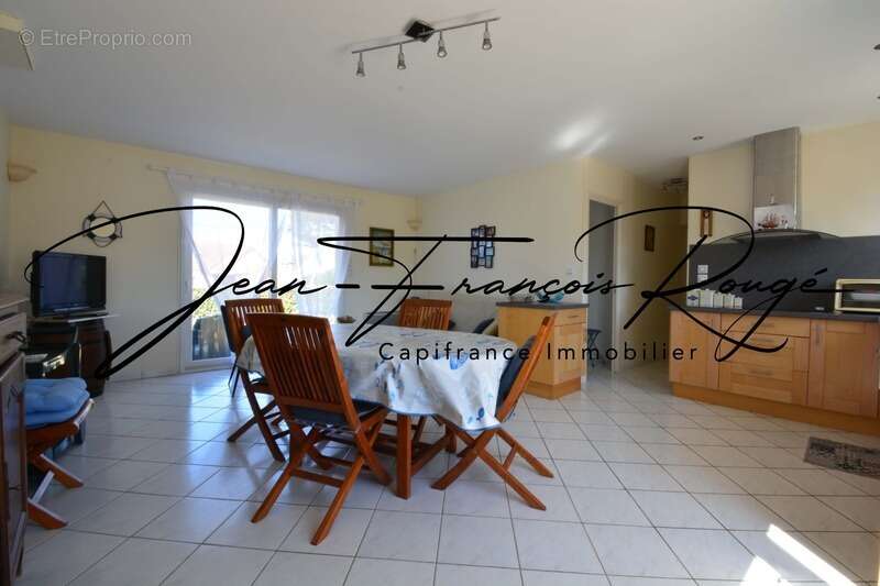 Maison à SAINT-GERMAIN-SUR-AY