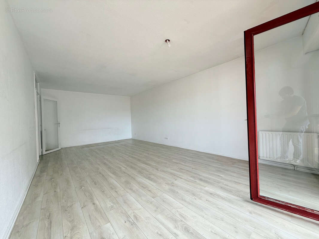Coeur de ville - 3 piece de 83m2 avec balcons et garage - photo 4