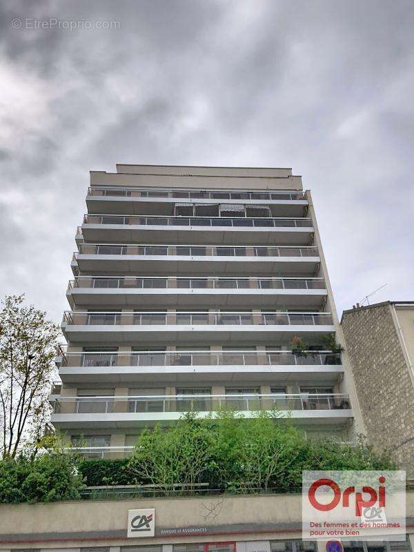 Appartement à ISSY-LES-MOULINEAUX