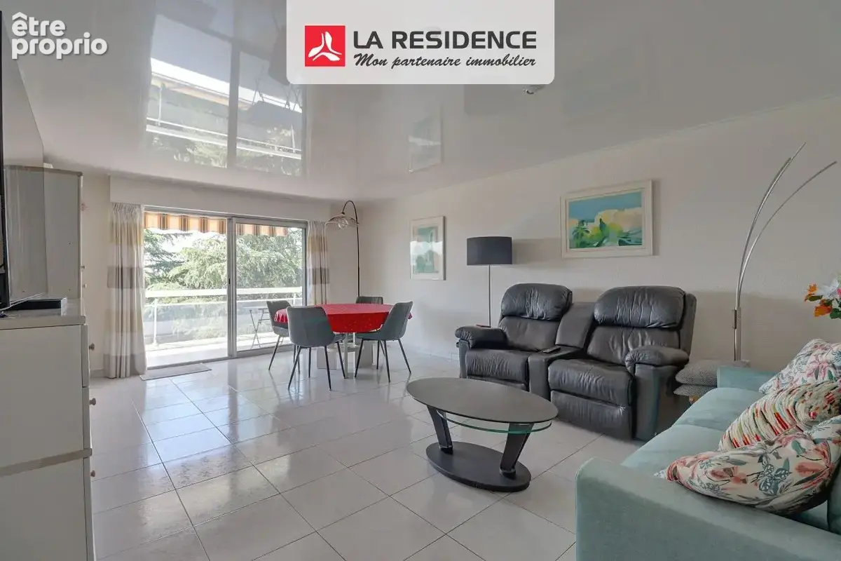 Appartement 3 pièces 70 m² à vendre à Frejus (83600) - photo 2
