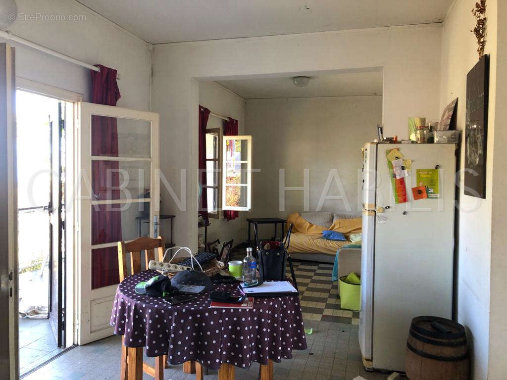 A vendre - une maison a demolir ou a renover sur un terrain de 651 m2 environ - le tampon - 297 500 € hai - photo 2