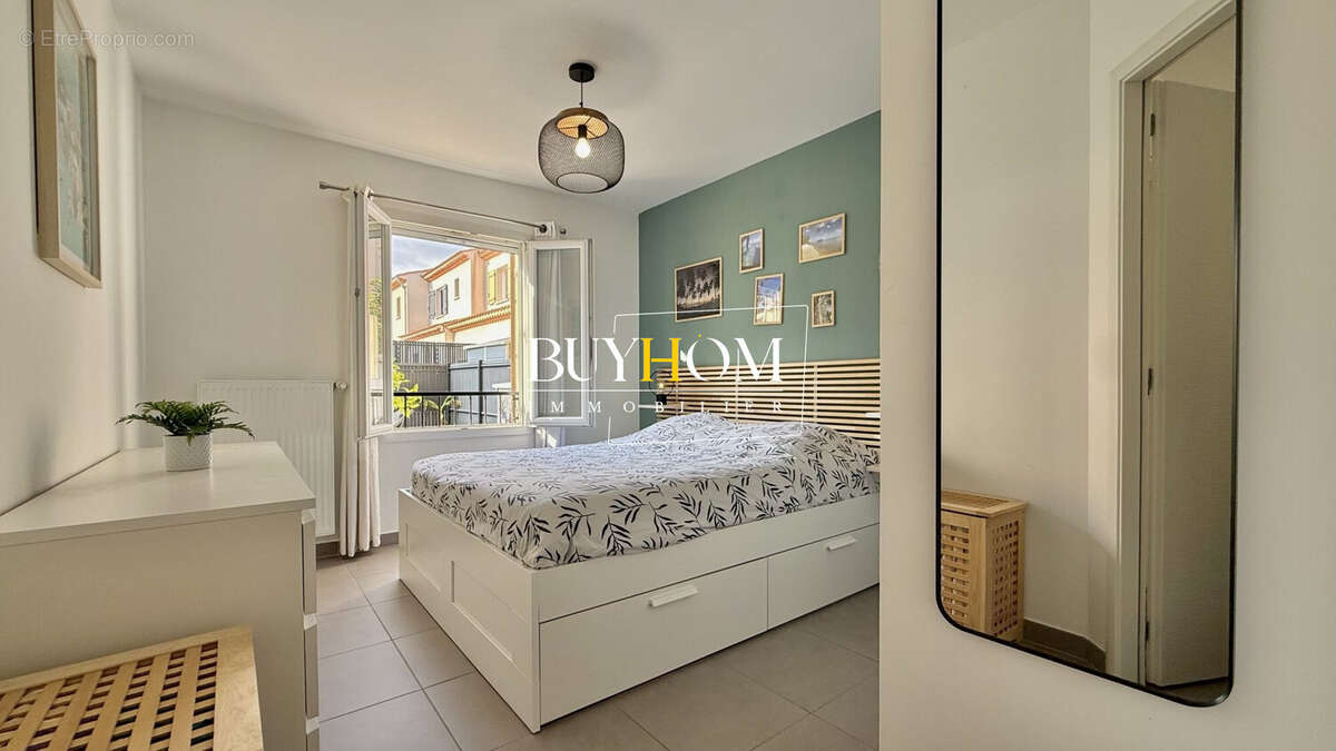 Appartement à LA CRAU