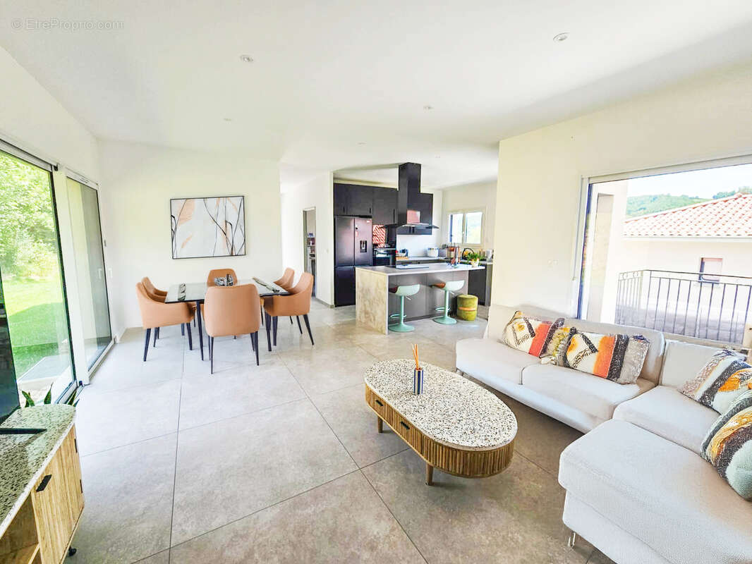 Maison à COUR-ET-BUIS