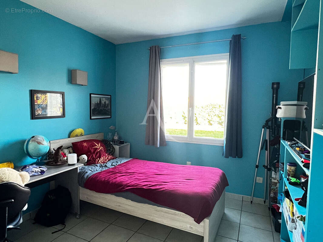 Maison à VOUILLE-LES-MARAIS