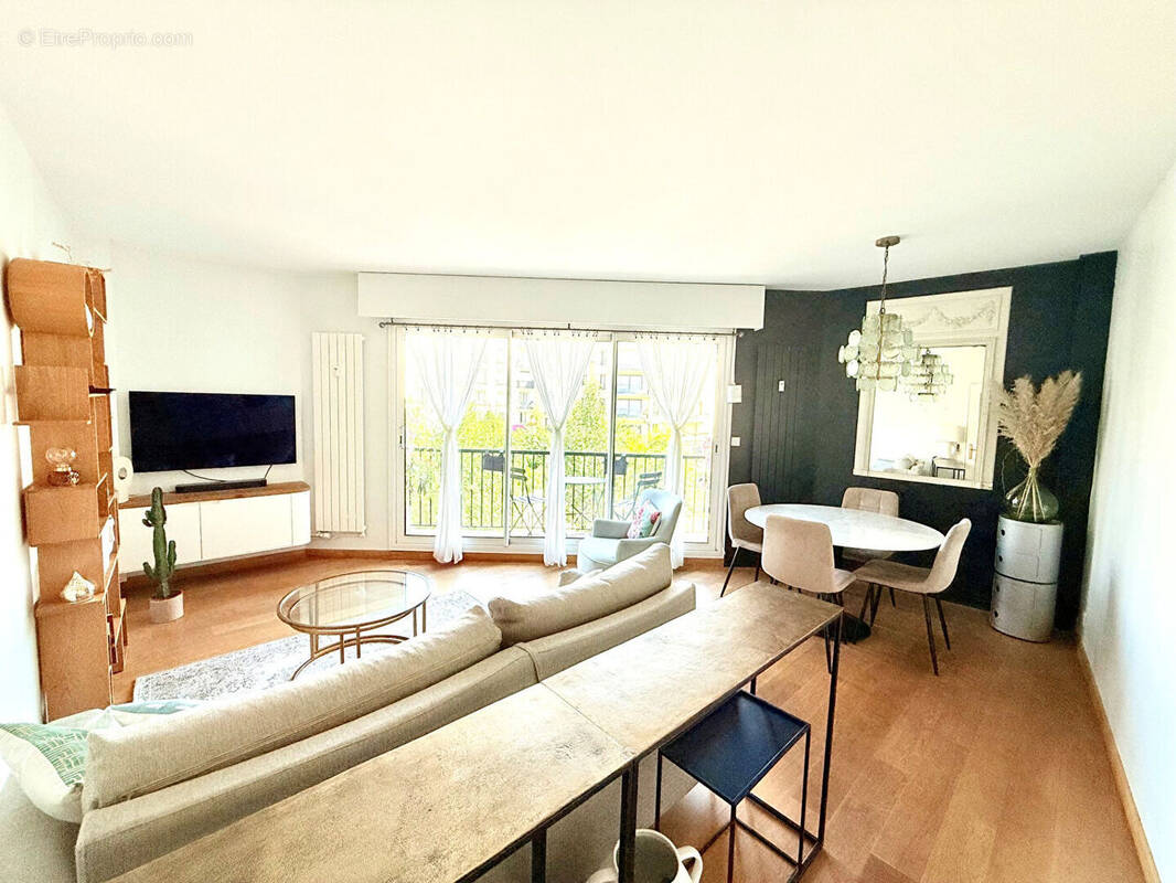 Appartement à LEVALLOIS-PERRET