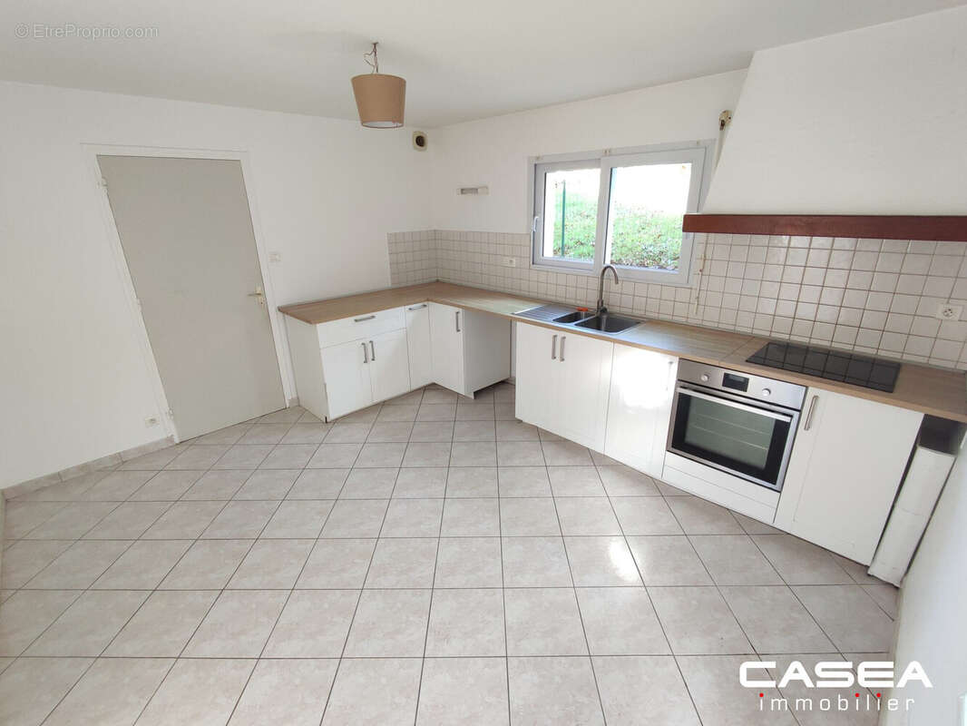 Maison à SAINT-EVARZEC