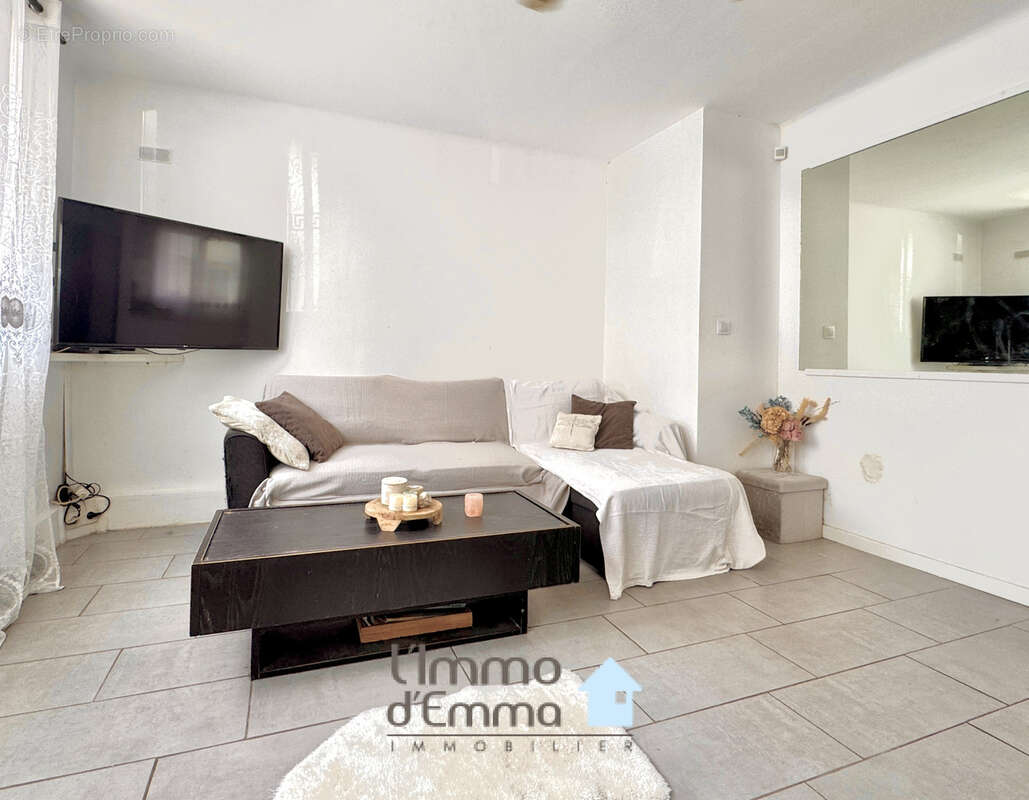 Appartement à MARSEILLE-8E