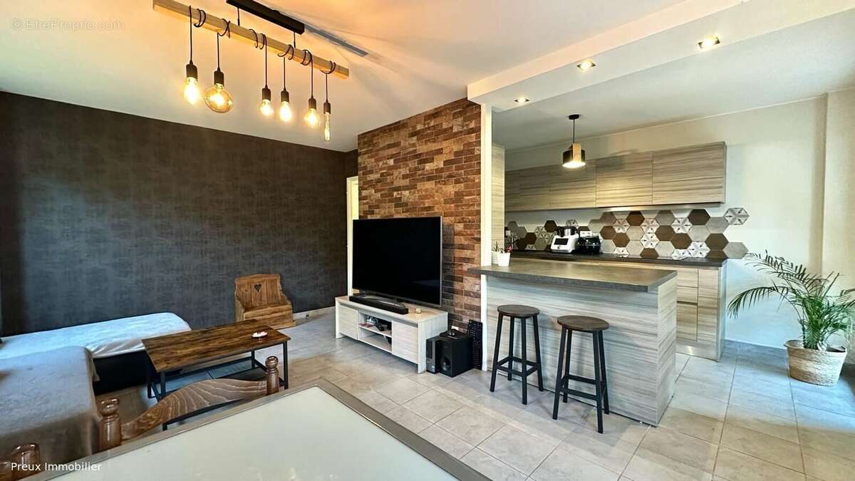 Appartement à SEYNOD
