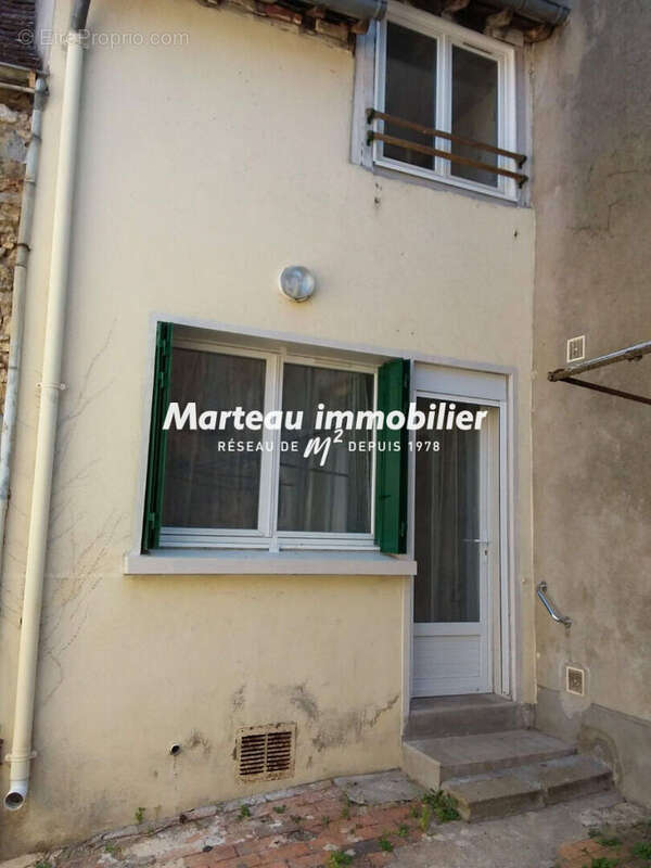 Maison à CONLIE