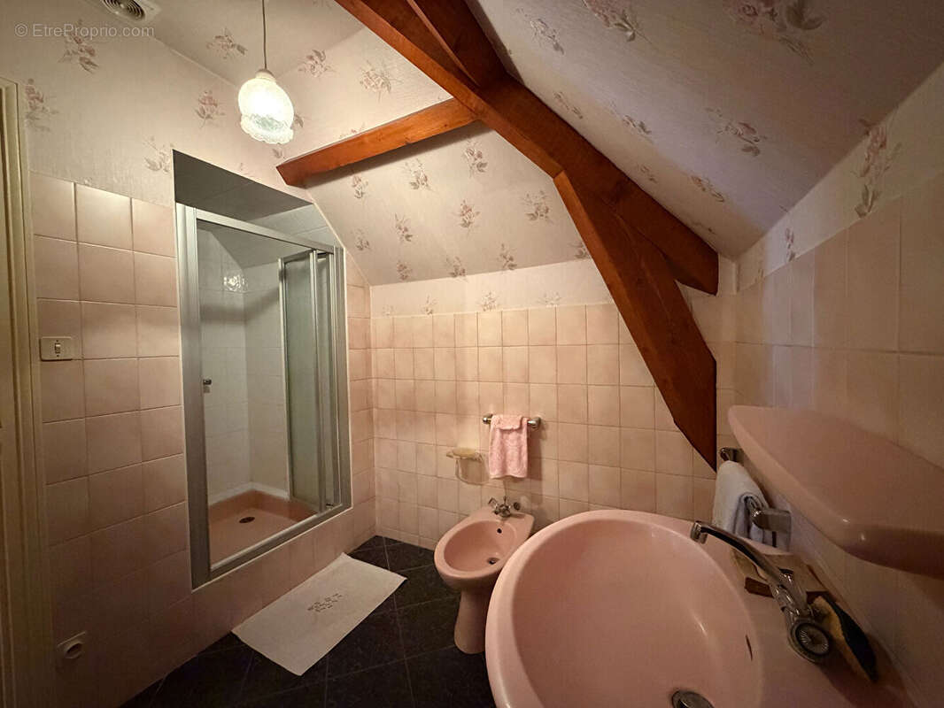 Maison à MONTLUCON