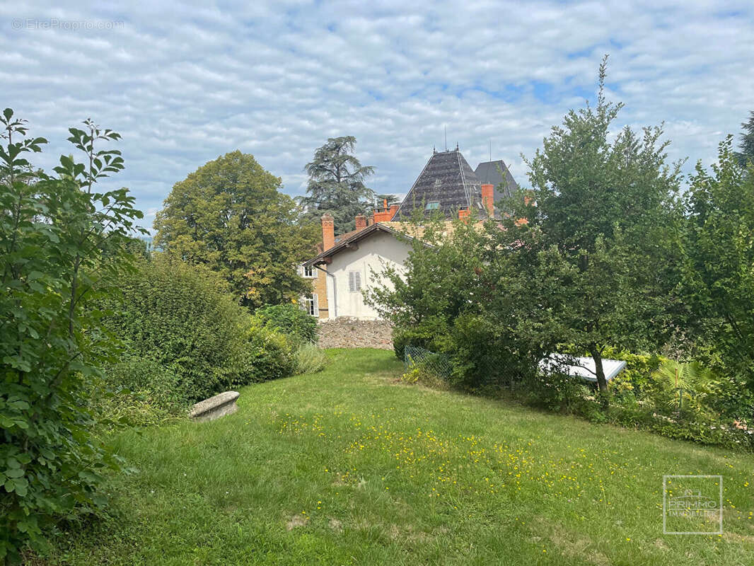 Appartement à CHASSELAY