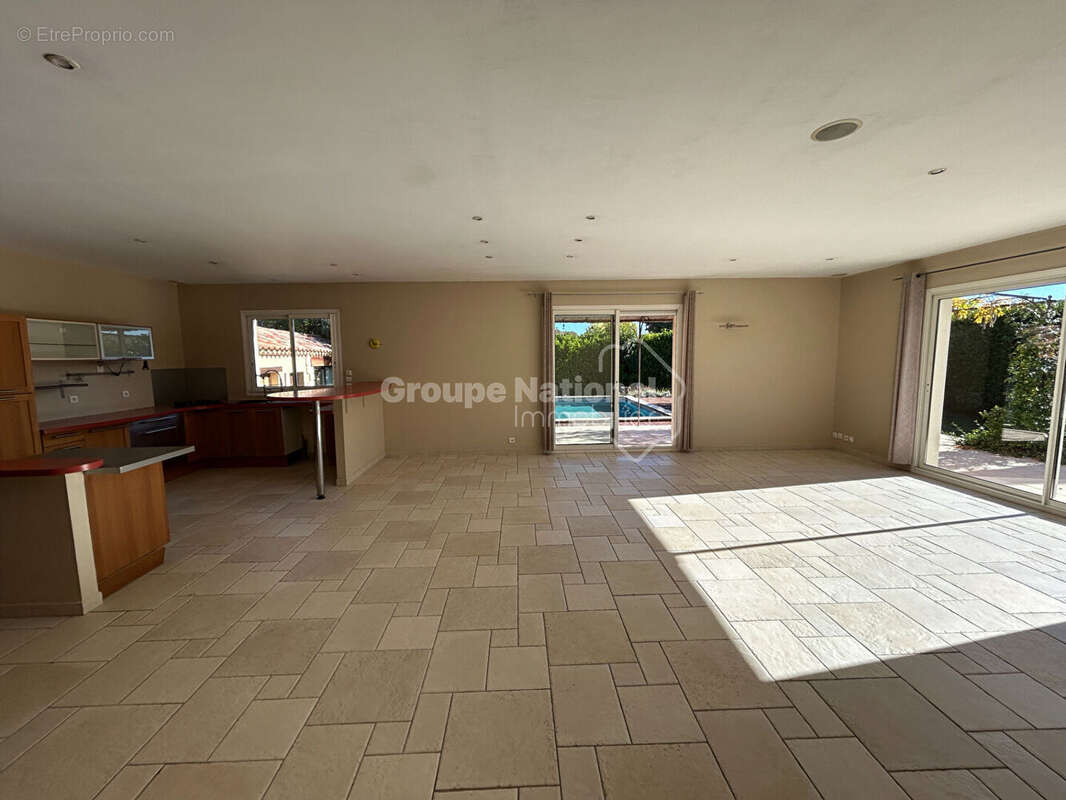 Maison à JONQUIERES