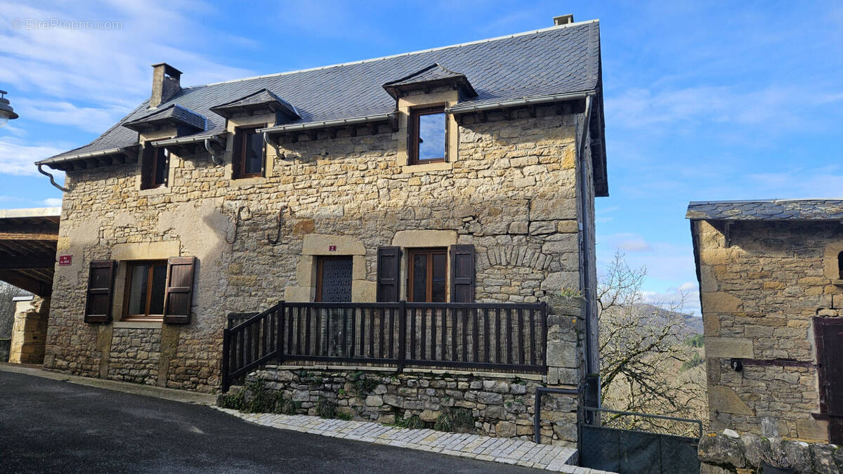 Maison à PIERREFICHE