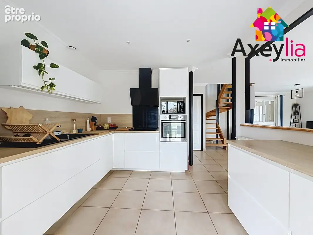 A VENDRE - SECTEUR MONTBRISON - Maison familiale 138 m2 de 2006 - photo 10