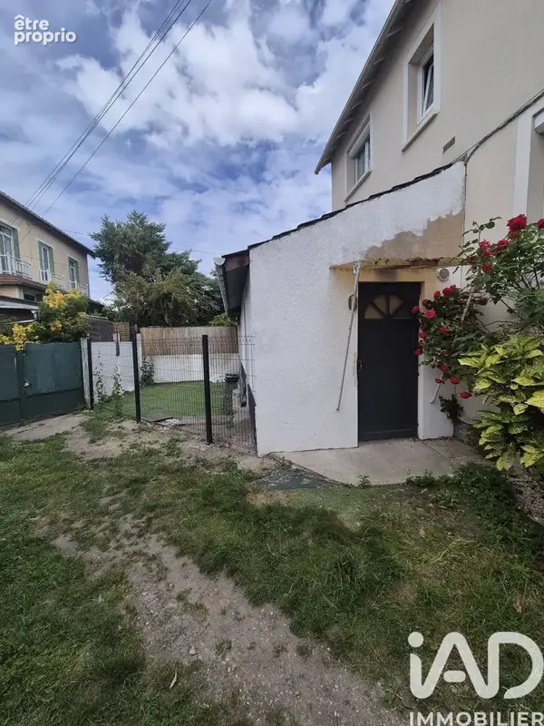 Photo 1 - Maison à LIVRY-GARGAN