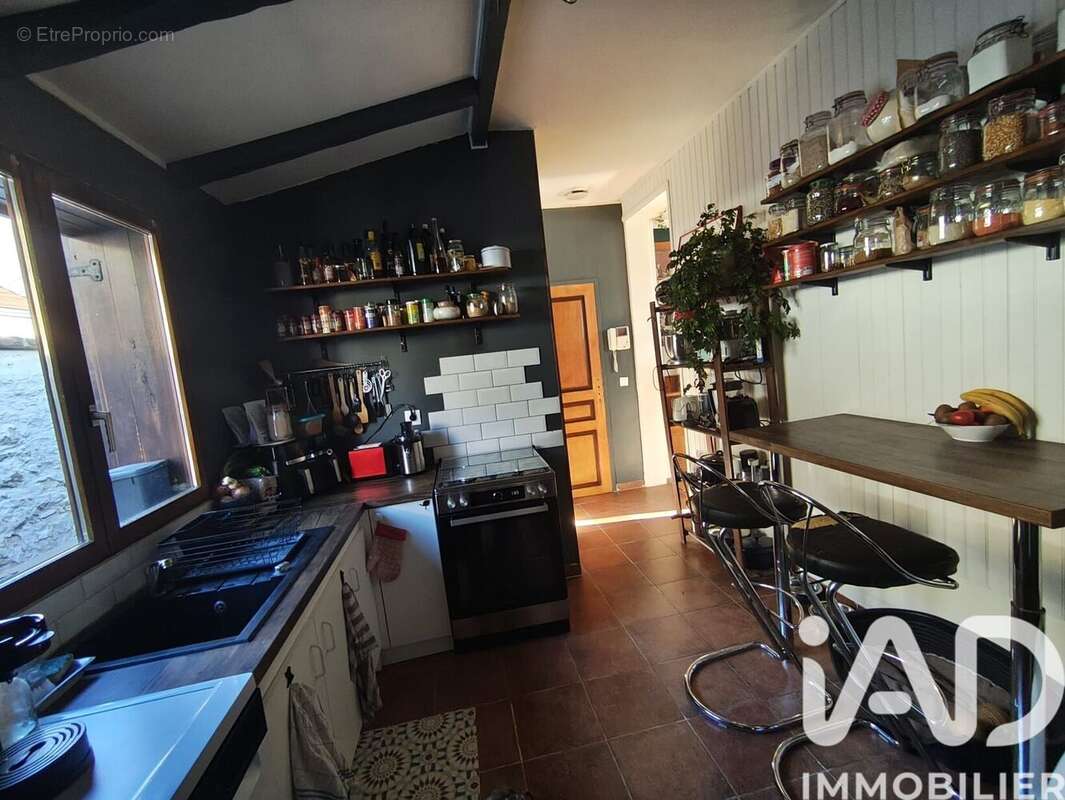 Photo 5 - Maison à MONTEREAU-FAULT-YONNE