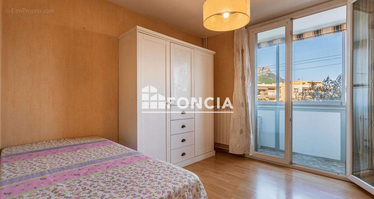 Appartement à LA VALETTE-DU-VAR