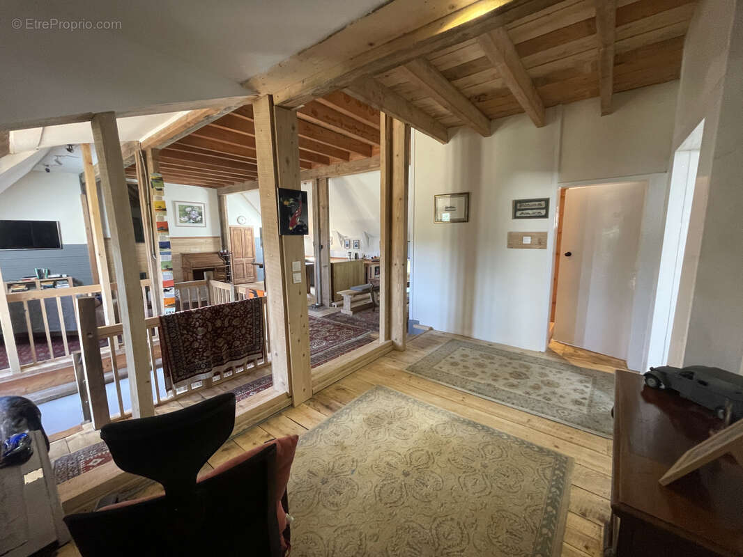 Maison à LA TOUR-D'AUVERGNE
