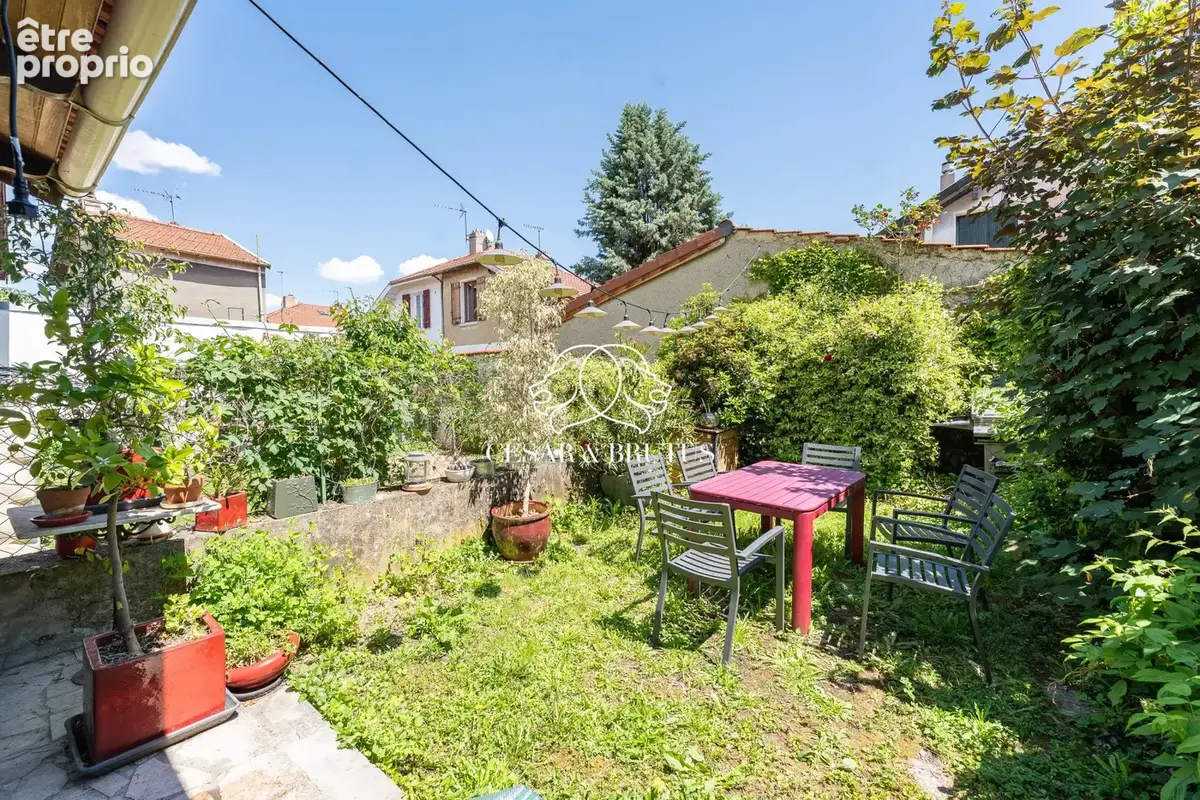 Maison 107 m² à Villeurbanne  - photo 2