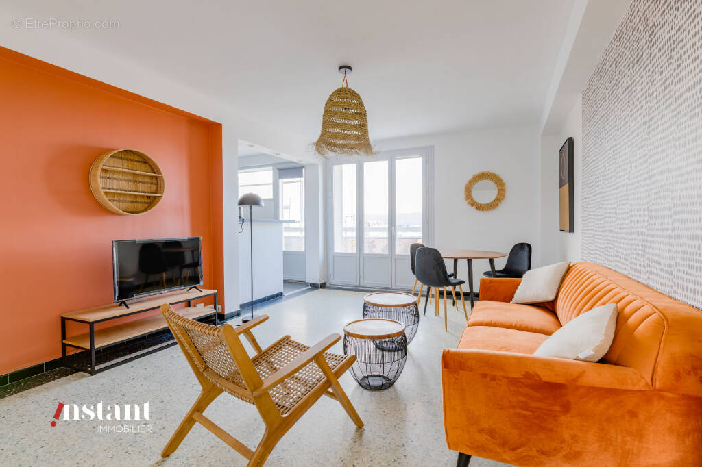 Appartement à SAINTE-FOY-LES-LYON