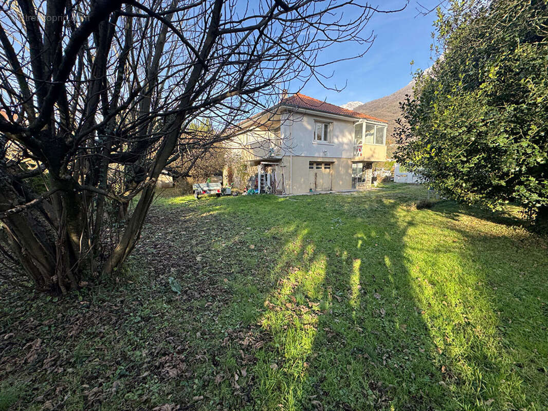 Maison à FONTANIL-CORNILLON