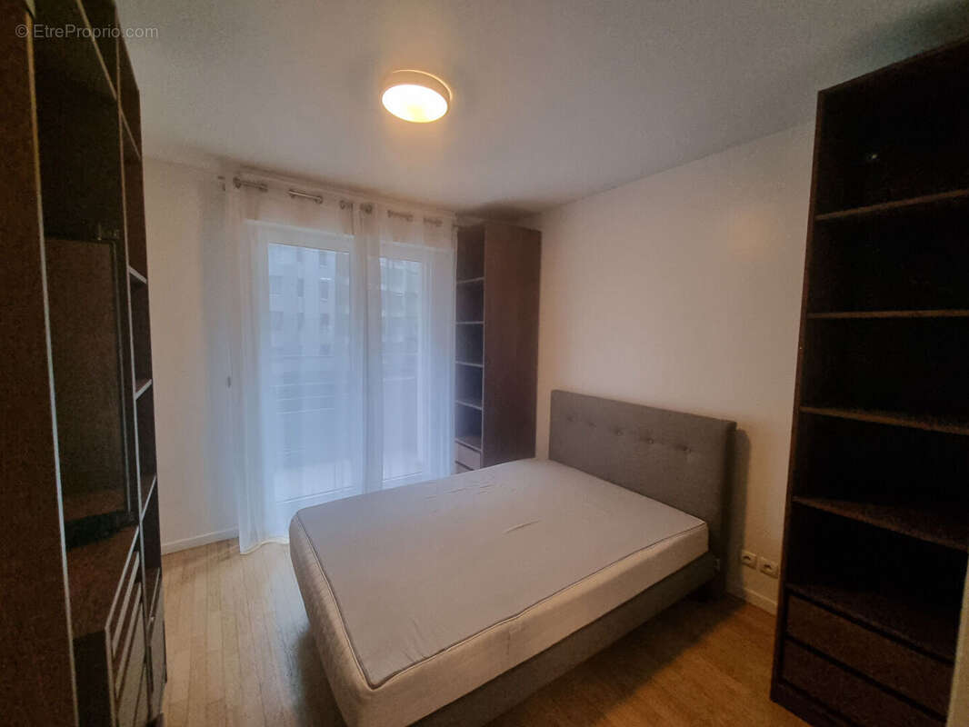 Appartement à LEVALLOIS-PERRET