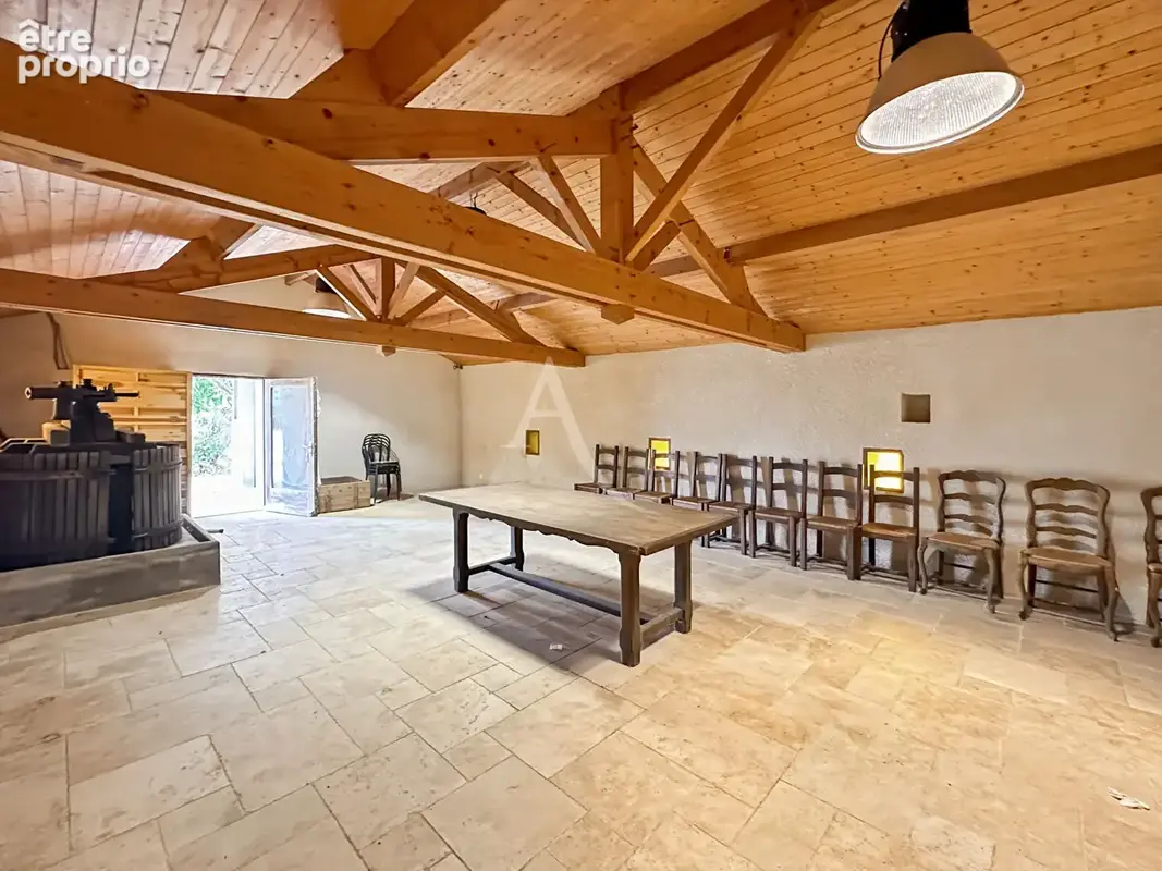 Maison 3 chambres + 261m² de dépendances - photo 5