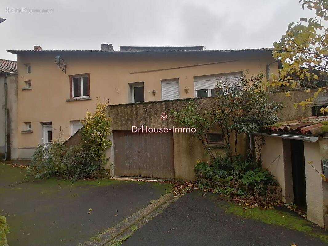 Appartement à SOUSCEYRAC