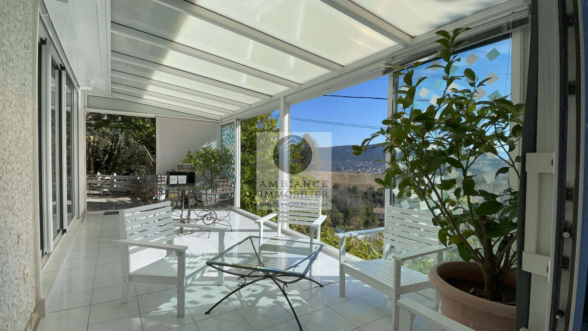 Maison à SAINT-PERAY