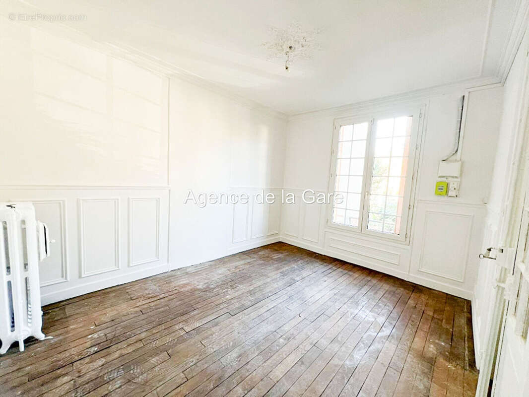 Maison à SARTROUVILLE