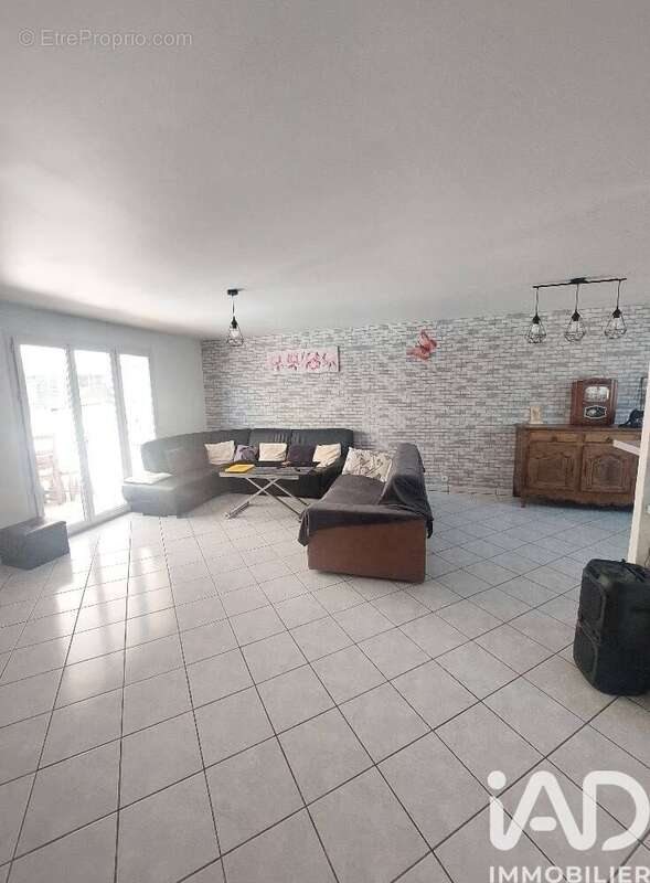 Photo 2 - Maison à LESCURRY